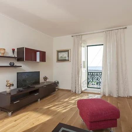 The Very Comfortable Makarska